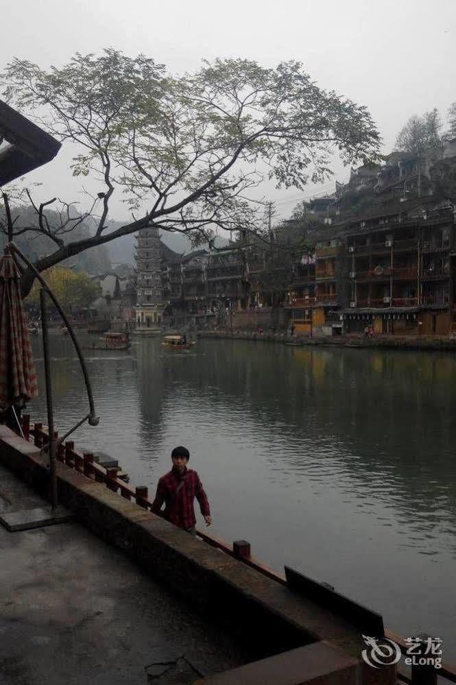 Fenghuang Waitin For You Inn Extérieur photo